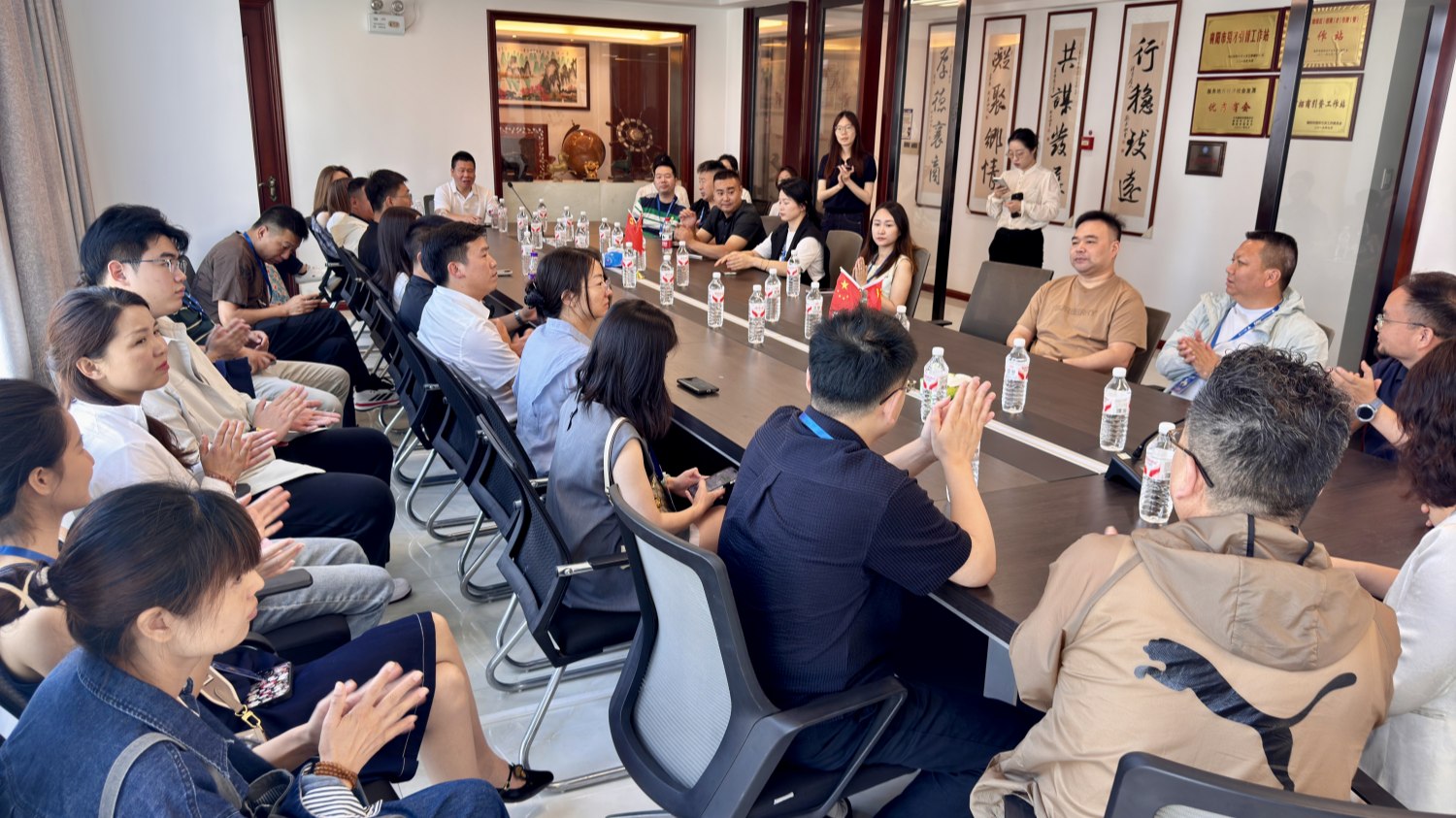 杭州市襄阳商会走访 活动现场